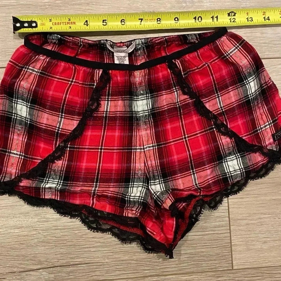 Victoria’s Secret PJ Set Flannel button-up long sleeve top, short bottoms M EUC - Picture 10 of 11